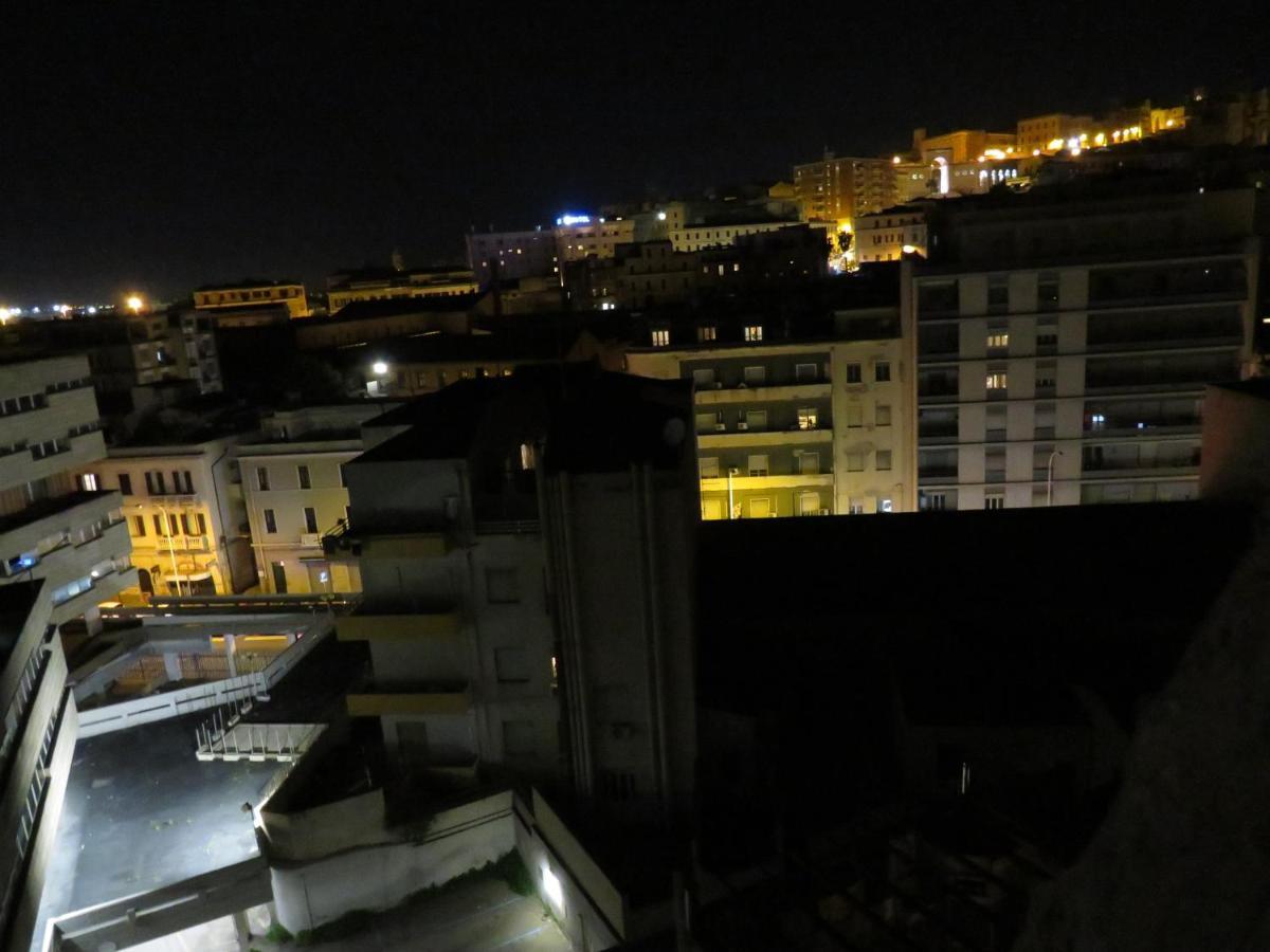 Luna Rossa Rooms Cagliari Exterior foto